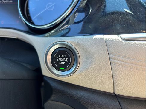 Used 2021 Buick Encore GX Select image 24