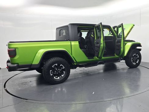 Used 2025 Jeep Gladiator Rubicon w/ Convenience Group AWD/4WD image 58