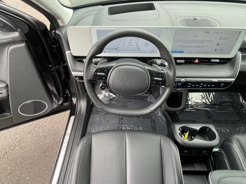 Certified 2024 Hyundai Ioniq 5 Limited RWD image 13