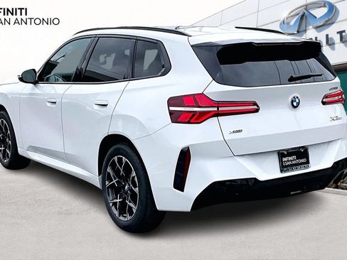 Used 2025 BMW X3 xDrive30i w/ M Sport Package AWD/4WD image 16