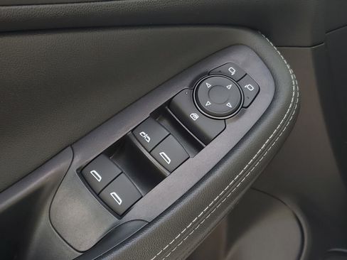 Used 2025 Buick Encore GX Preferred image 16