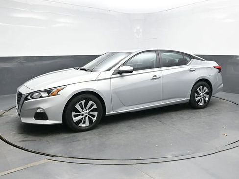 Used 2021 Nissan Altima 2.5 S image 3