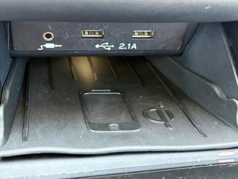 Used 2022 Subaru Outback Premium image 13