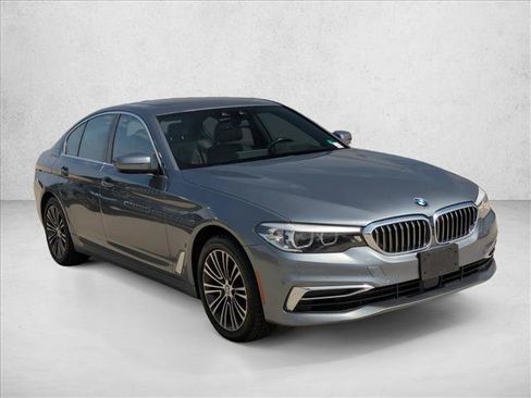 Used 2019 BMW 530e xDrive AWD/4WD image 3