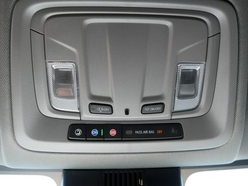Used 2023 Chevrolet Silverado 1500 Custom w/ LPO, Dark Essentials Package AWD/4WD image 33