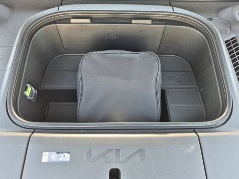 New 2026 Kia EV9 Wind AWD/4WD image 16