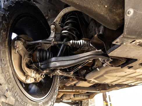 Used 2022 Chevrolet Tahoe LT w/ Luxury Package image 13