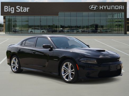 Used 2022 Dodge Charger R/T RWD image 6