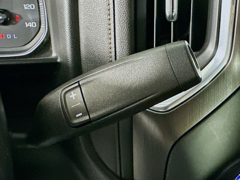 Used 2022 GMC Sierra 2500 AT4 AWD/4WD image 18