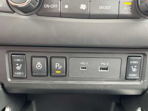 Used 2023 Nissan Frontier SV w/ SV Convenience Package AWD/4WD image 31