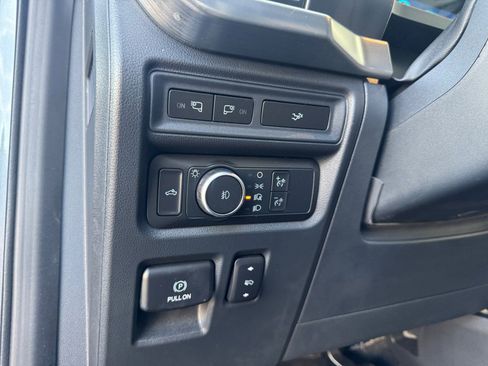 Certified 2022 Ford F150 Lariat w/ Equipment Group 502A High image 21