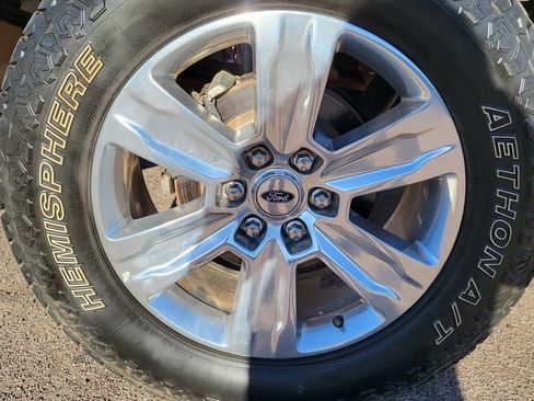 Used 2019 Ford F150 Platinum w/ Equipment Group 701A Luxury AWD/4WD image 14