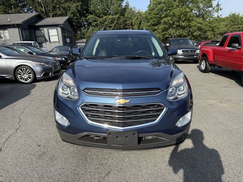 Used 2017 Chevrolet Equinox LT w/ Convenience Package FWD image 3