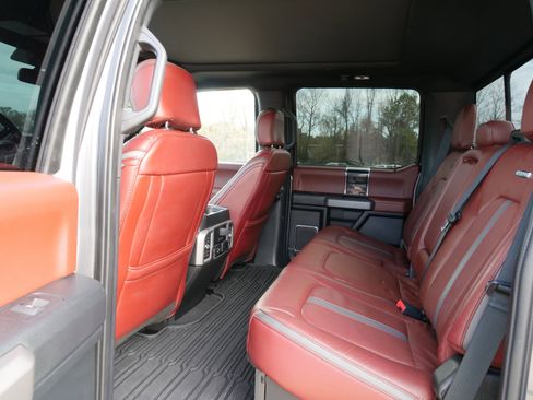 Used 2021 Ford F250 Platinum w/ FX4 Off-Road Package image 15