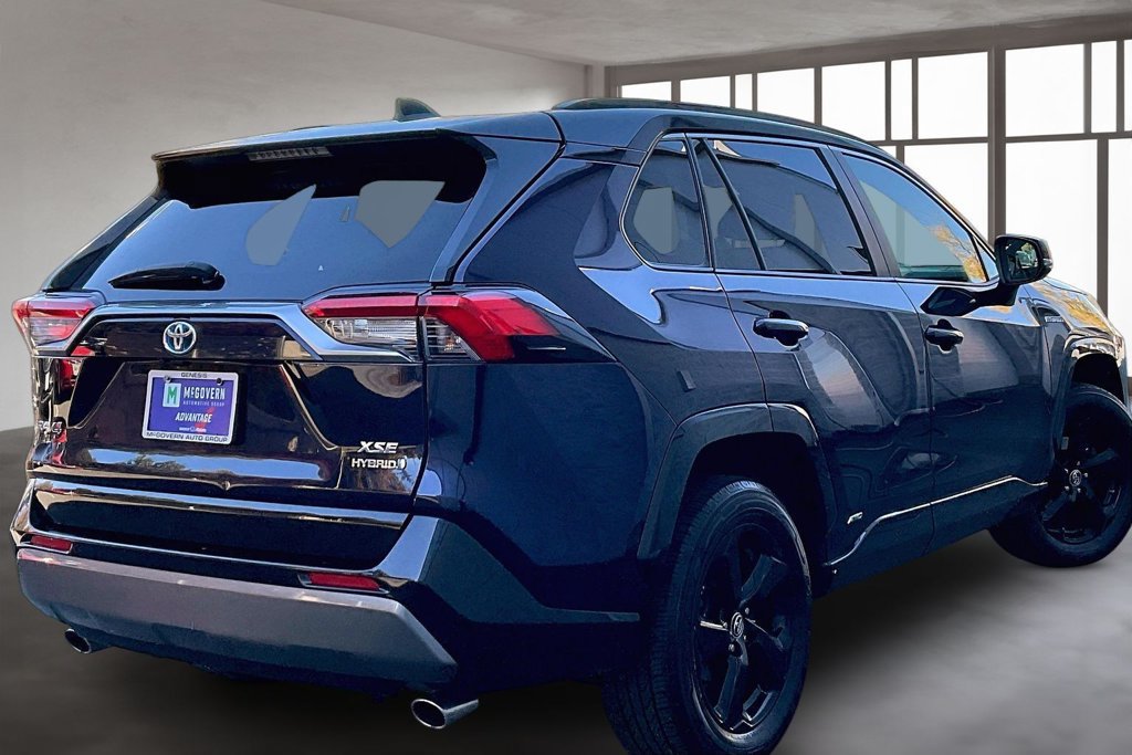 Used 2019 Toyota RAV4 XSE w/ XSE Weather Package AWD/4WD image 7