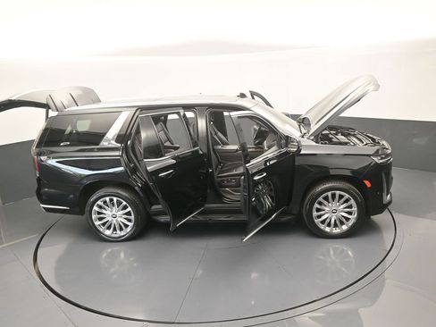 Used 2023 Cadillac Escalade Premium Luxury image 75