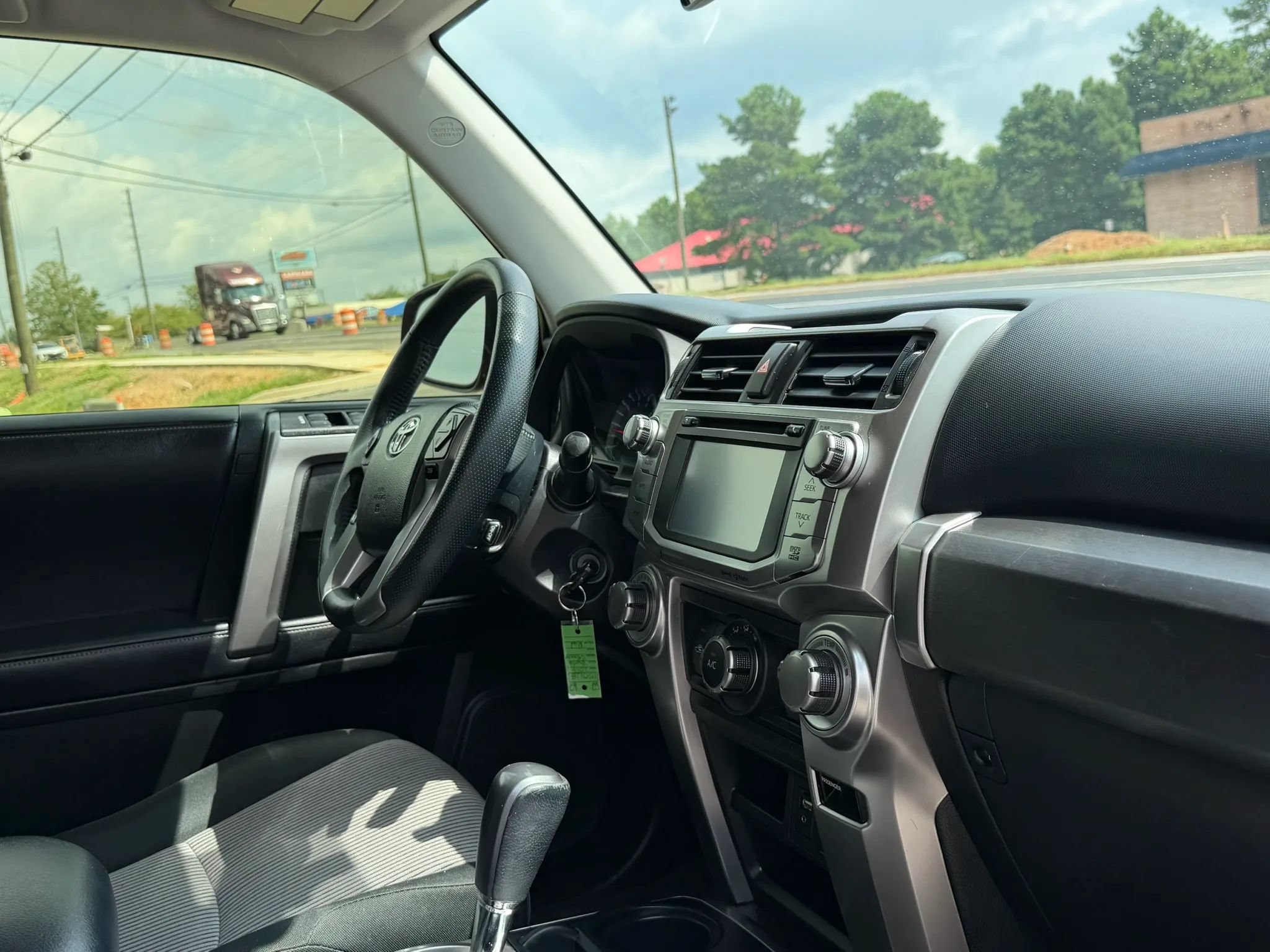Used 2017 Toyota 4Runner SR5 RWD image 27