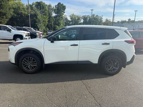 Used 2023 Nissan Rogue S AWD/4WD image 5