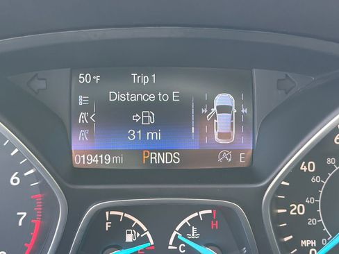 Used 2017 Ford Escape Titanium w/ Equipment Group 301A AWD/4WD image 16