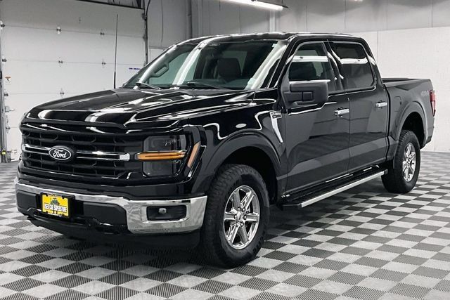 Used 2025 Ford F150 XLT w/ Equipment Group 301A Standard AWD/4WD image 11