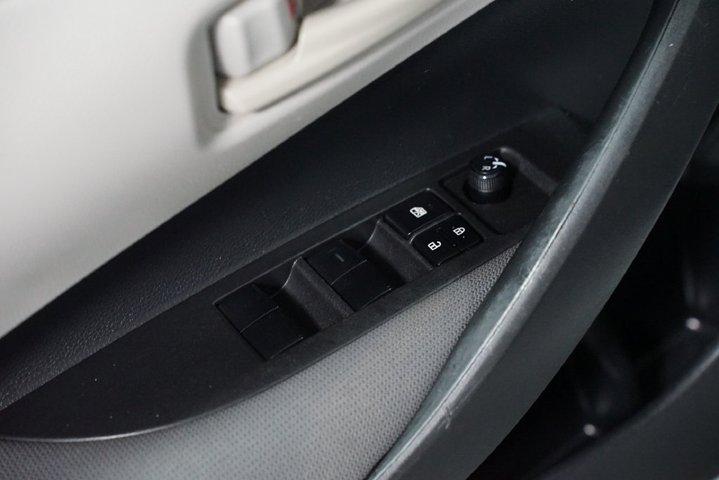 Certified 2022 Toyota Corolla LE FWD image 27