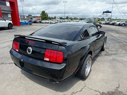 Used 2007 Ford Mustang GT RWD image 5