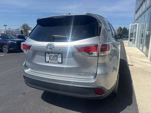 Certified 2016 Toyota Highlander Limited w/ Driver Technology Package image 4