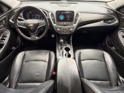 Used 2016 Chevrolet Malibu LT w/ Leather Package FWD image 12