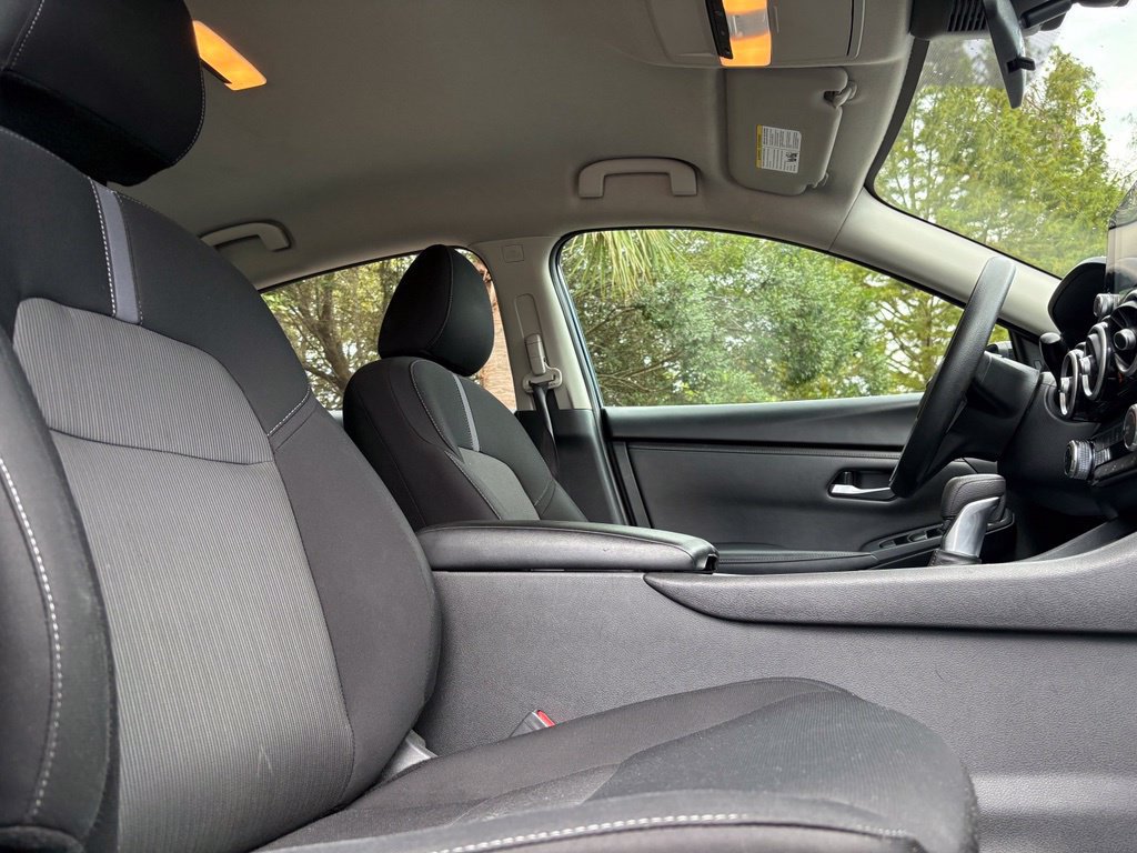 Used 2024 Nissan Sentra SV FWD image 19