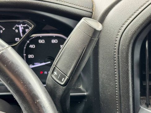 Used 2021 GMC Sierra 1500 SLE w/ Preferred Package AWD/4WD image 33