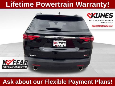Used 2023 Chevrolet Traverse RS image 9