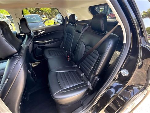 Used 2024 Ford Edge SEL image 16