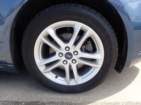 Used 2018 Ford Fusion SE w/ Fusion SE Technology Package image 33