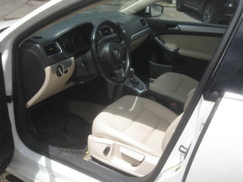 Used 2014 Volkswagen Jetta SE FWD image 15