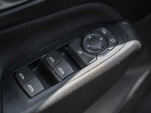 Used 2018 Chevrolet Equinox LT w/ Sun & Infotainment Package image 37