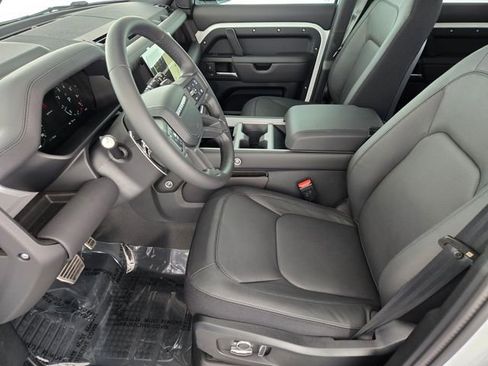New 2026 Land Rover Defender 130 V8 AWD/4WD image 10