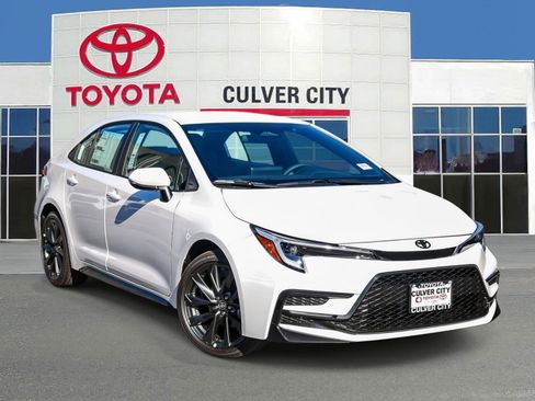 New 2026 Toyota Corolla SE image 1