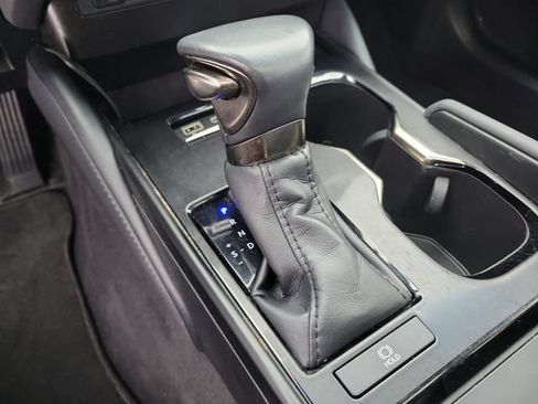 Used 2024 Lexus ES 350 w/ Premium Package FWD image 27