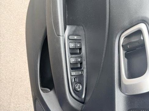 Used 2021 Hyundai Venue SE image 13