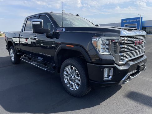 Used 2021 GMC Sierra 2500 Denali w/ Denali Ultimate Package image 7