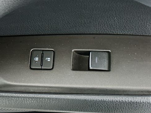 Used 2023 Toyota Camry XSE w/ Navigation Package image 29