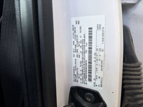Used 2018 Ford F150 Lariat w/ FX4 Off-Road Package AWD/4WD image 4