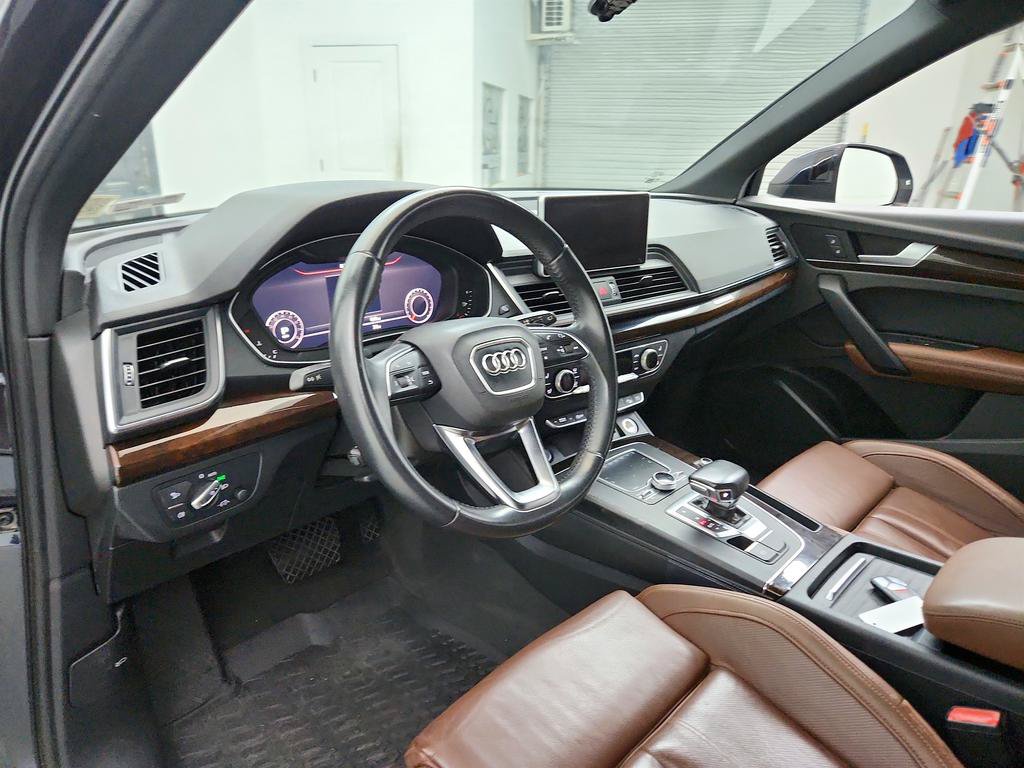 Used 2019 Audi Q5 2.0T Premium Plus w/ Premium Plus Package AWD/4WD image 12