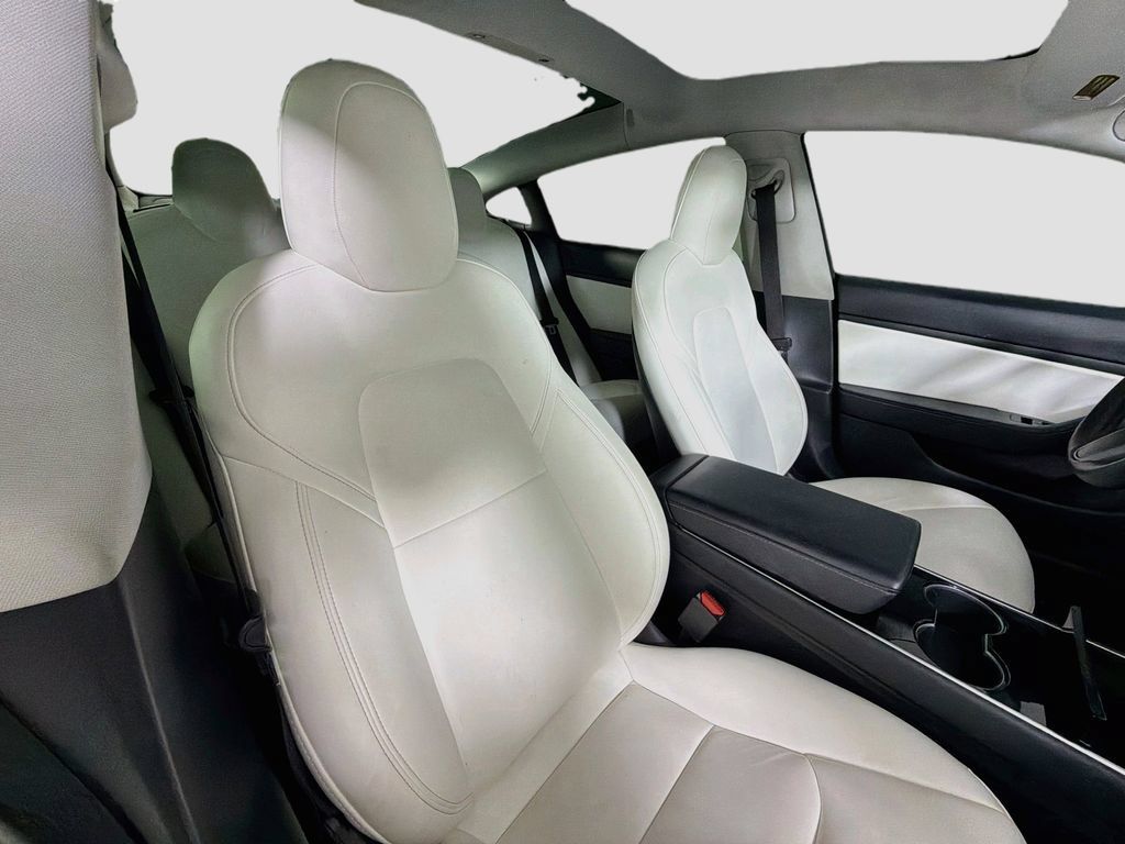 Used 2020 Tesla Model 3 RWD image 29