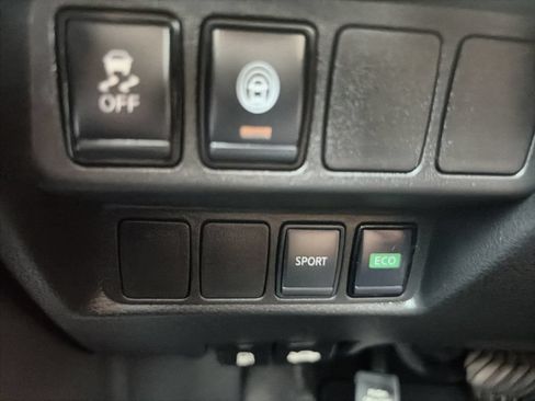 Used 2020 Nissan Rogue Sport S w/ Appearance Package FWD image 18