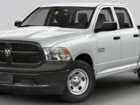 Used 2021 RAM 1500 Classic Warlock AWD/4WD image 2