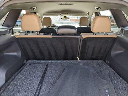 Certified 2024 Volkswagen Atlas Cross Sport SE image 26