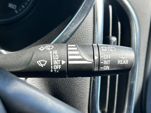 Used 2024 Chevrolet Equinox LT AWD/4WD image 29