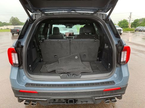 Used 2025 Ford Explorer ST w/ Sun And Sound Package AWD/4WD image 5