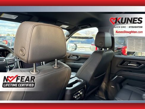 Used 2025 GMC Yukon XL Denali image 24
